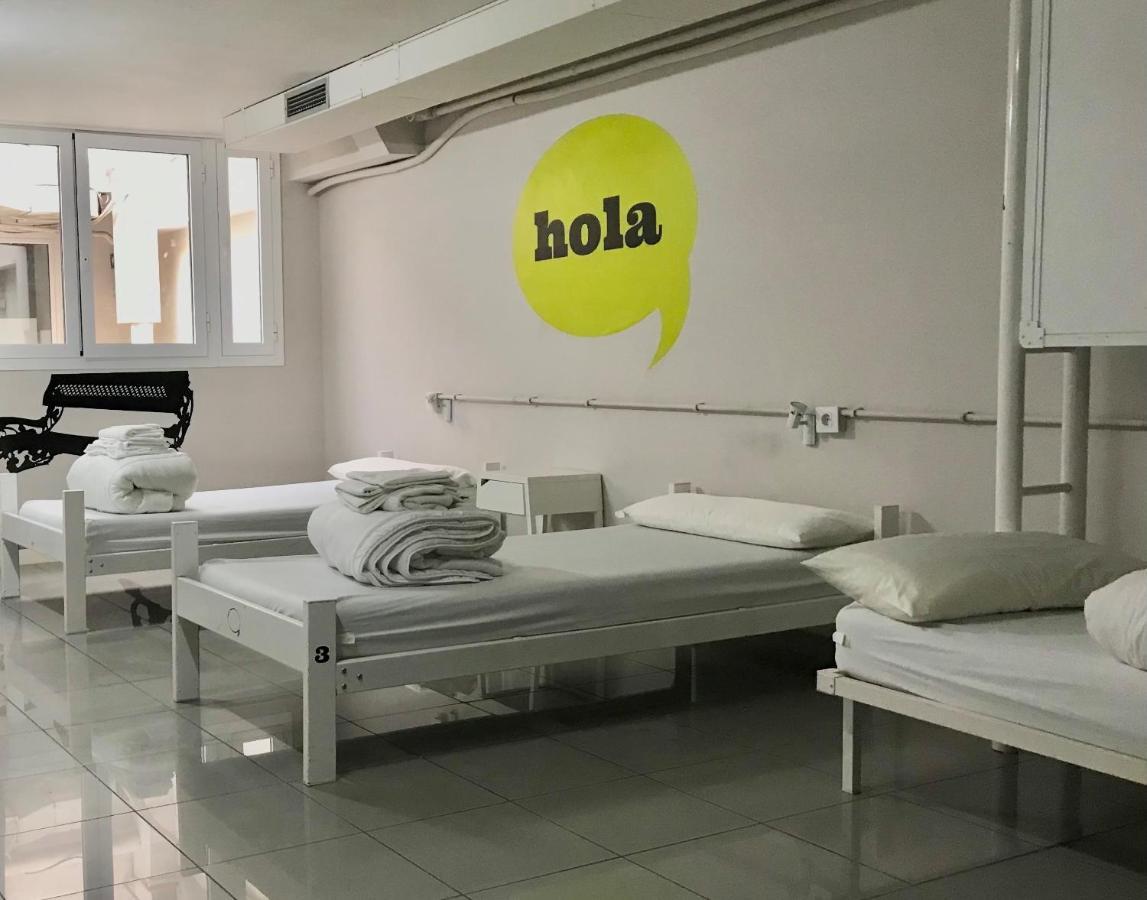 Hola Hostal Eixample Barcelona Zewnętrze zdjęcie